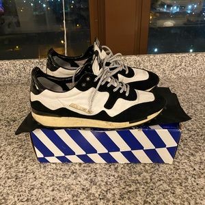 Golden Goose Sneakers